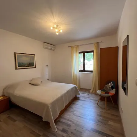 Vrankovic Appartement Sveta Nedelja (Hvar)